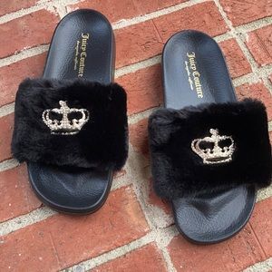 Juicy Couture Black Faux Fur/Crown Ladies Novelty Slides